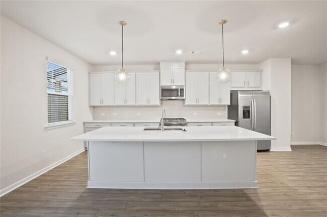 Building Photo - 26 Peeples Dr
