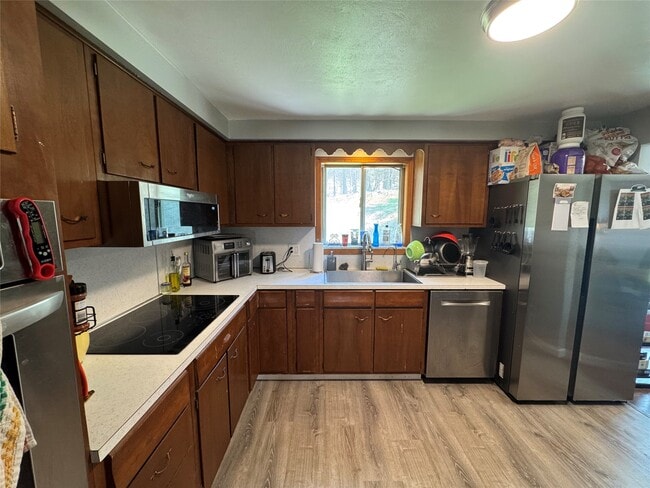 Building Photo - 4520 Marshall Dr W