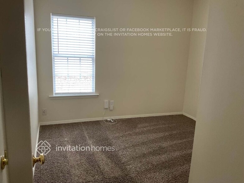 Building Photo - 5512 Alafia Ct