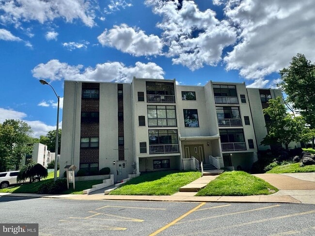 Building Photo - 60 Welsh Tract Rd