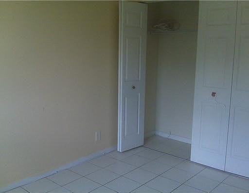 Building Photo - 11458 Royal Palm Blvd
