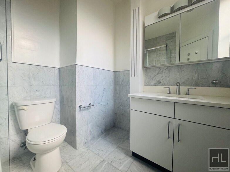 Building Photo - WEST 72 STREET