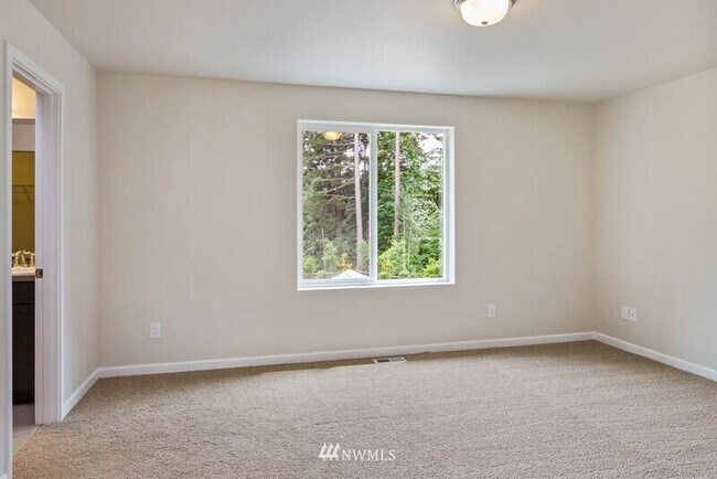 Building Photo - 14221 67th Ave E