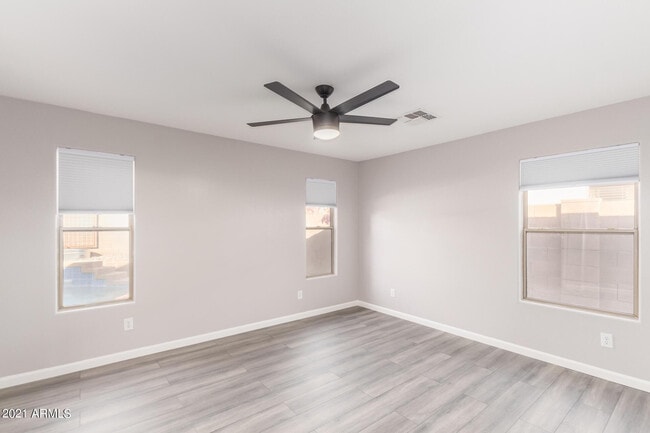 Building Photo - 2518 W Bent Tree Dr