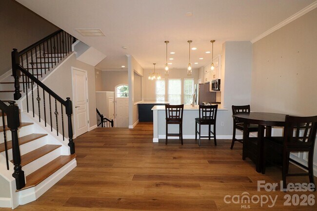 Building Photo - 564 6th Baxter Crossing