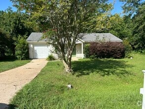Building Photo - 2128 Little River Ln