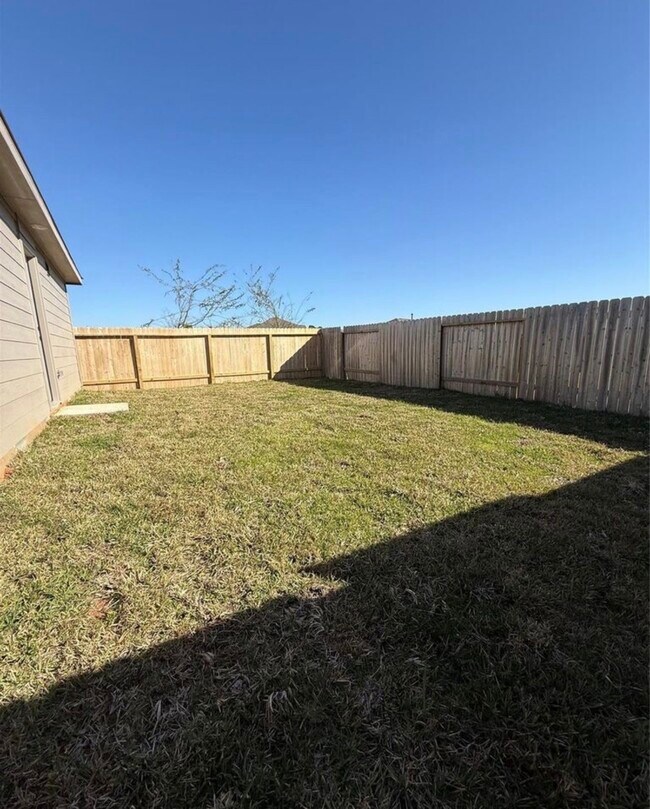 Building Photo - 14896 N Ascot Bend Cir
