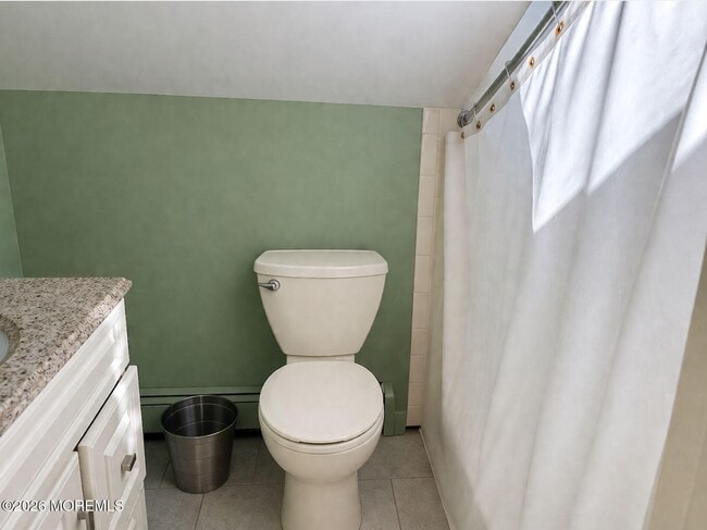 Building Photo - 17 Walnut Pl