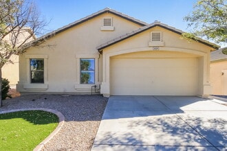 Building Photo - 1459 E Shari St