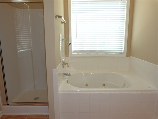 Building Photo - 2075 Reserve Pky