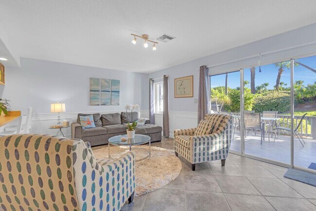 Building Photo - 4949 N Hwy A1A