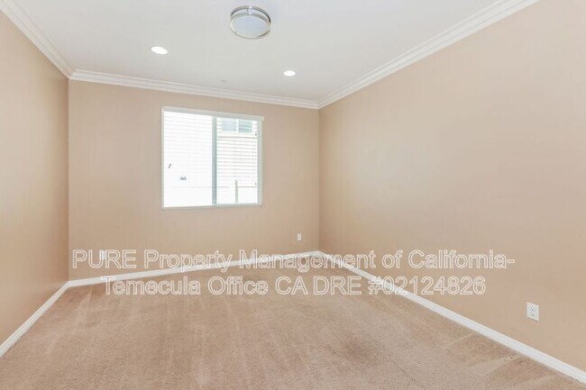 Building Photo - 38020 Spring Canyon Dr