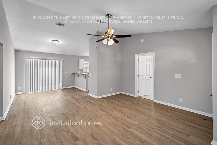 Building Photo - 1296 Woodcrest Rd S