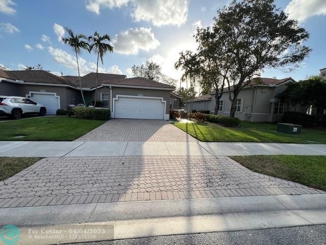 Building Photo - 2470 Aragon Blvd