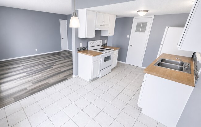 Building Photo - Willowrun B