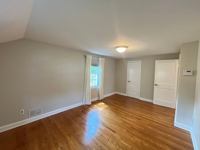 Building Photo - North Haven Single Family