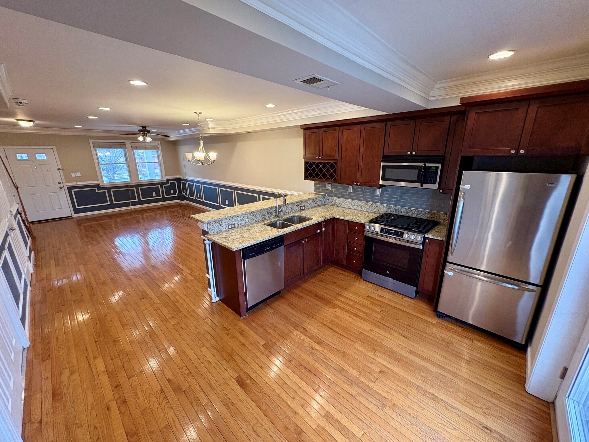 Kitchen - 1916 C St NE