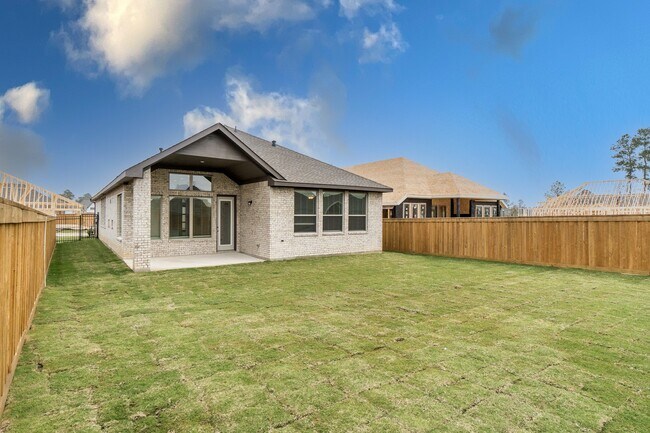 Building Photo - 27054 Golden Knoll Dr