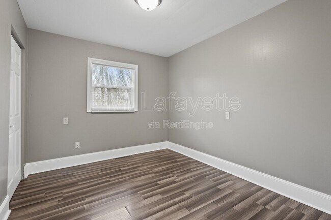 Building Photo - 5318 E 200 N