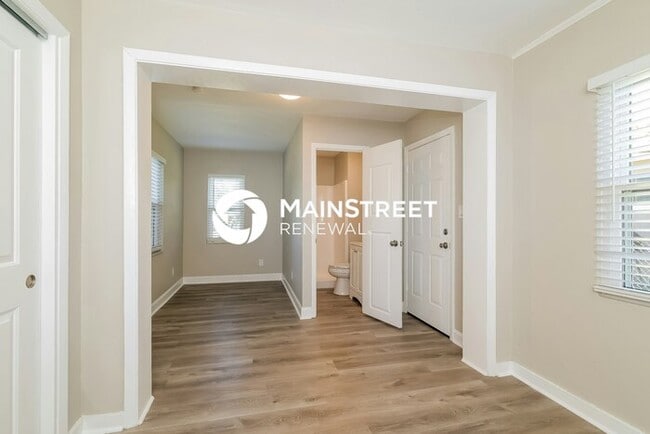 Building Photo - 4 Bedroom Pet-Friendly Home in WINTER HAVE...