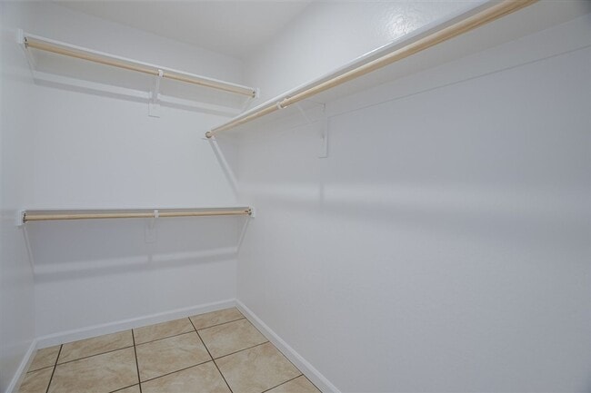 Building Photo - 3850 E Teri Ct