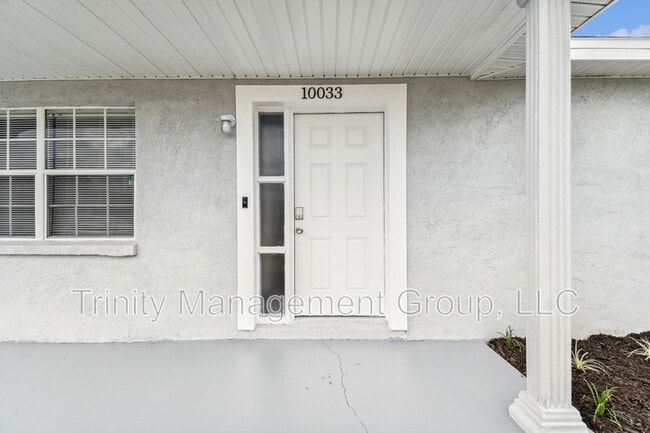 Building Photo - 10033 Brunswick Ln