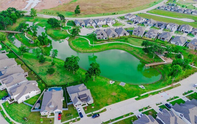 Building Photo - 8327 Threadfin Wy