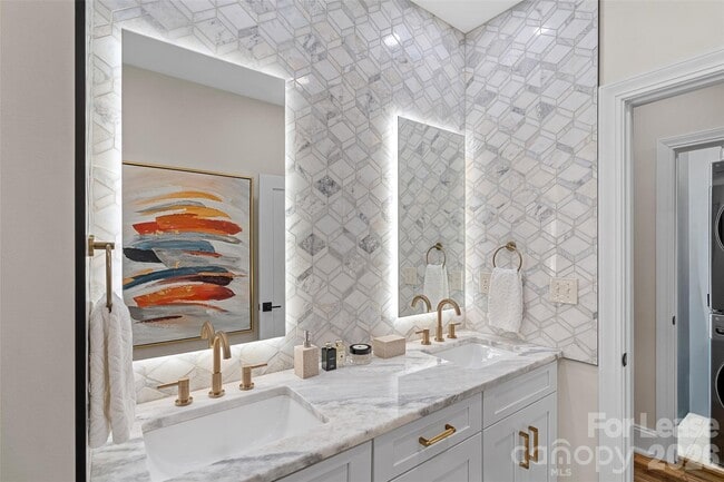 Building Photo - 310 Arlington Ave