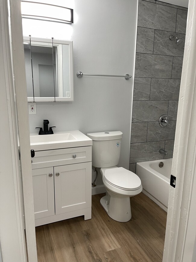 Building Photo - Main Street Milford Apartments LLC