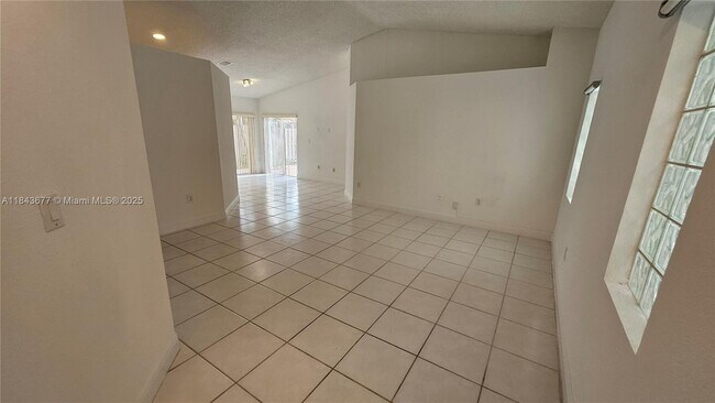 Building Photo - 5084 NW 112th Ct