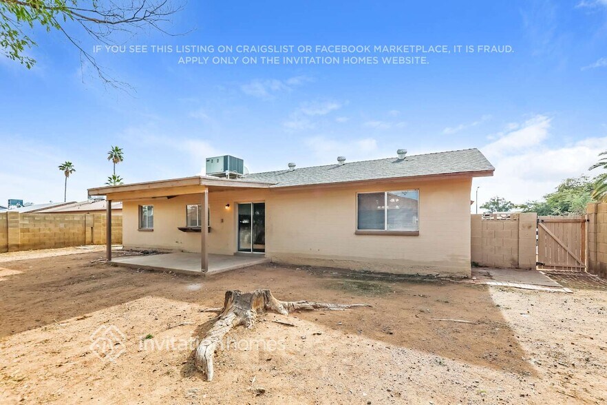 Building Photo - 2210 W Utopia Rd