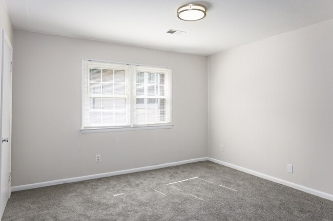 Building Photo - 3214 Martin Ave