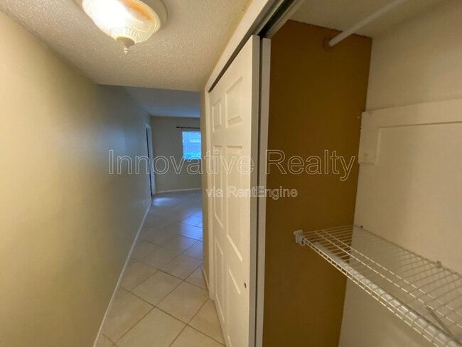 Building Photo - 623 E San Sebastian Ct