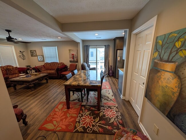 Building Photo - 2126 McGregor Ave