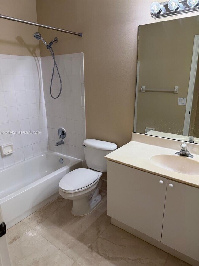 Building Photo - 360 NW 115th Way