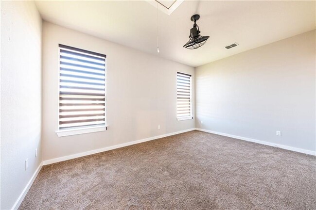 Building Photo - 16124 Travesia Way