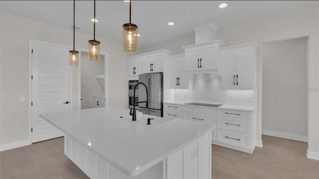 Building Photo - 6980 Bentridge Dr