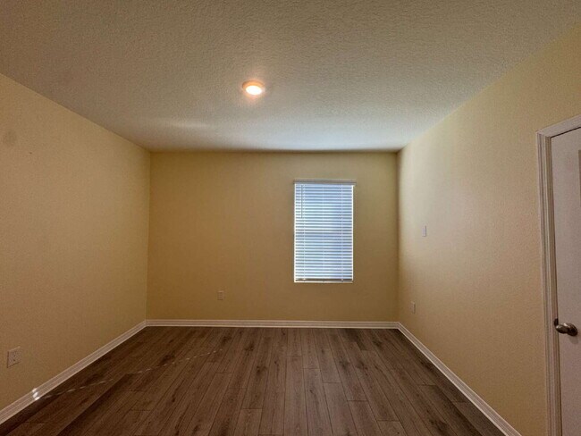 Building Photo - 32562 Canyonlands Dr