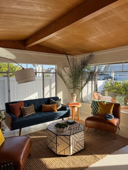 Building Photo - 2637 Pierpont Blvd