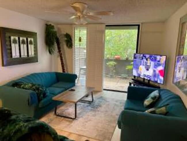 Building Photo - 6 MONTHS SHORT TERM RENTAL FURNISHED CONDO AVAILABLE