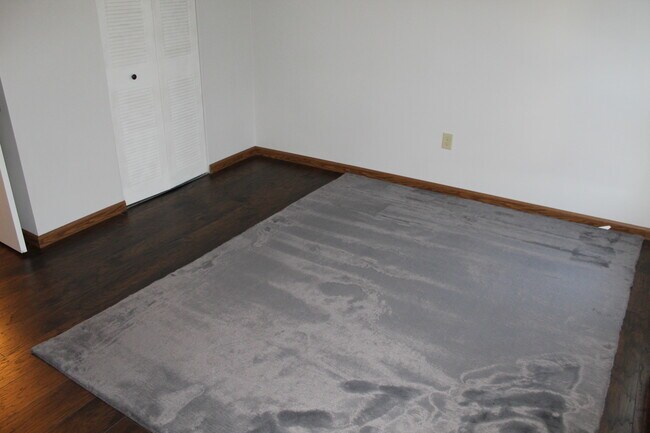 Building Photo - 200 Highland Ave