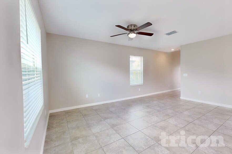Building Photo - 10027 RoseMary Leaf Ln