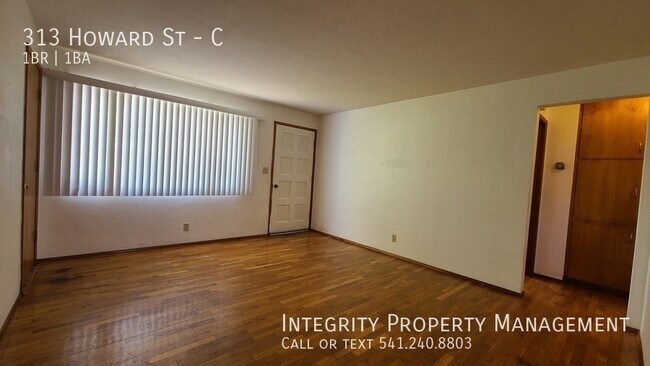 Building Photo - 313 Howard St