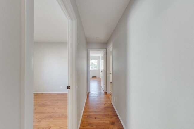 Building Photo - Fully remodeled 4 Bed / 2 bath ranch home