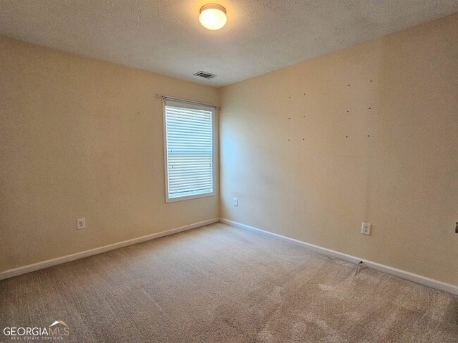 Building Photo - 45 Manchester Ln