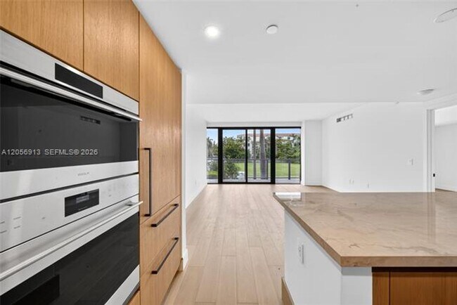 Building Photo - 1176 97th St
