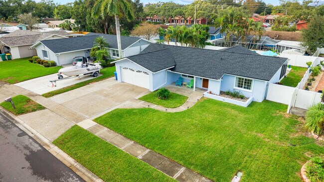 Building Photo - 6398 Woodland Blvd