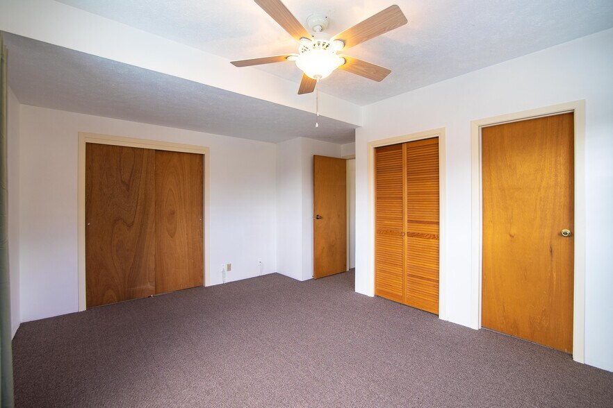 Bedroom 1 - 94-872 Lumiholoi St