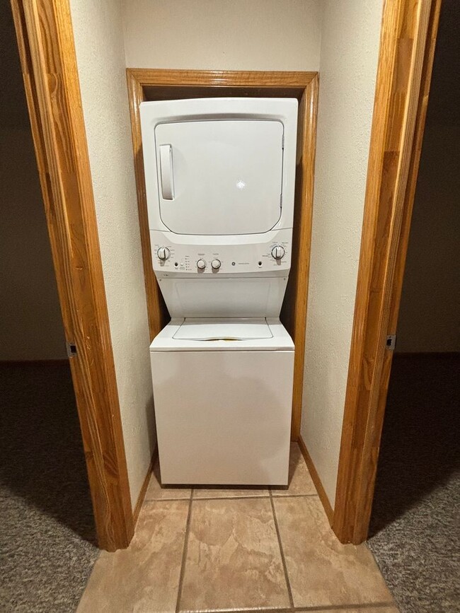 Building Photo - Italian Estates Property Management