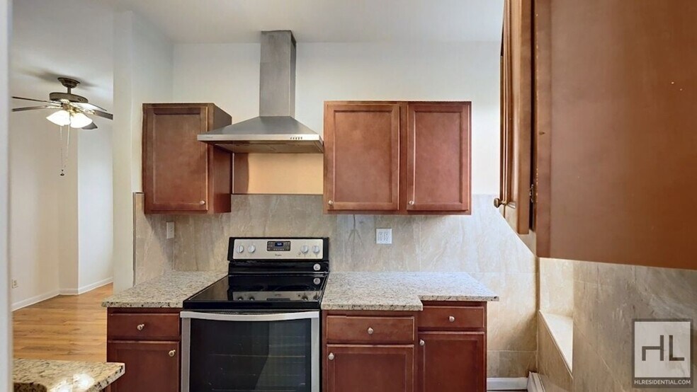 Building Photo - PROSPECT PLACE / Renovated 1-Bedroom Apart...